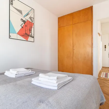 Rent Like Niska 3a